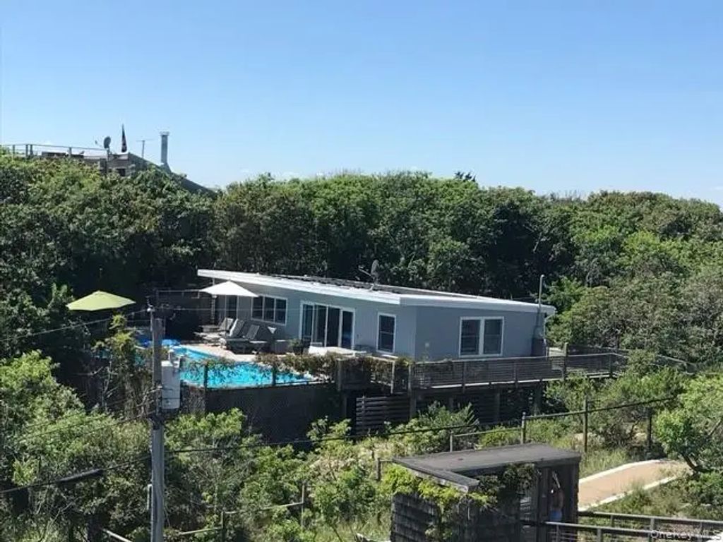 445 Sail Walk, Fire Island Pines