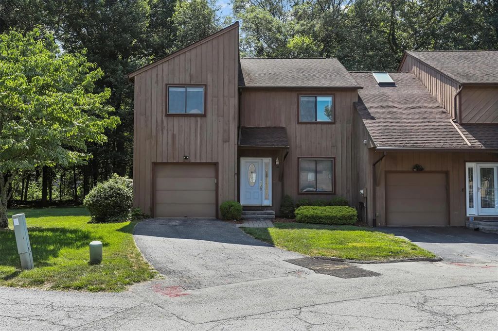 24 Wild Birch Farms, Cortlandt Manor