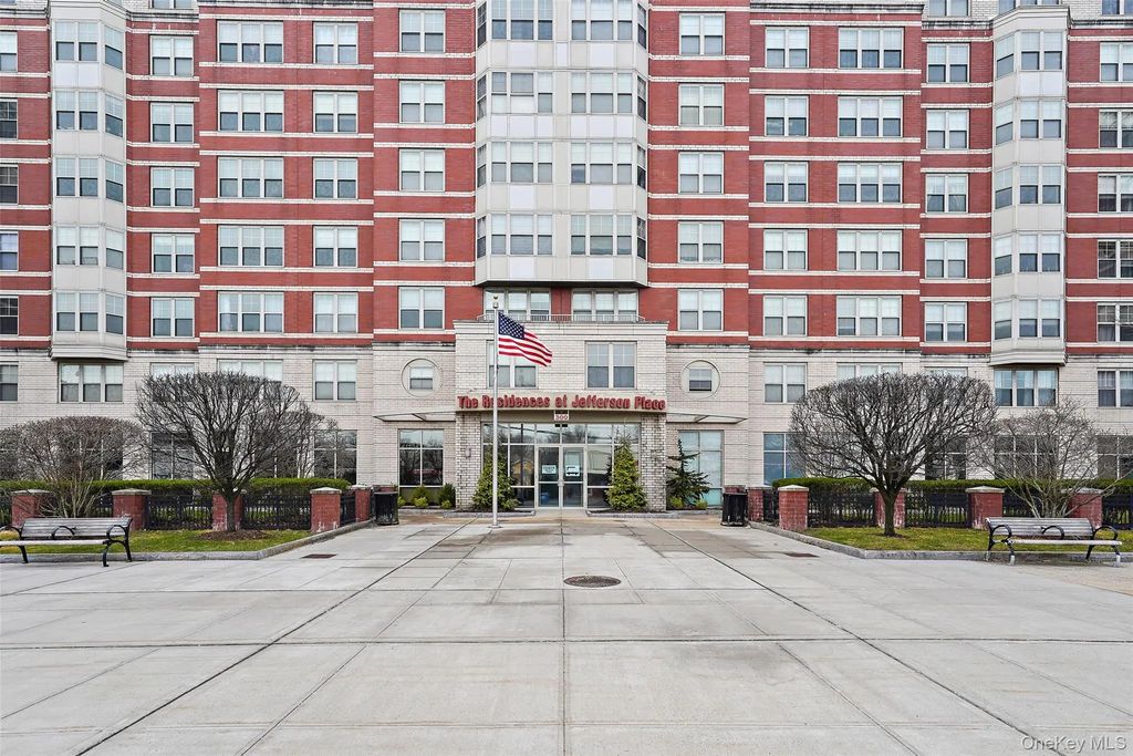 300 Mamaroneck Avenue # 823, White Plains
