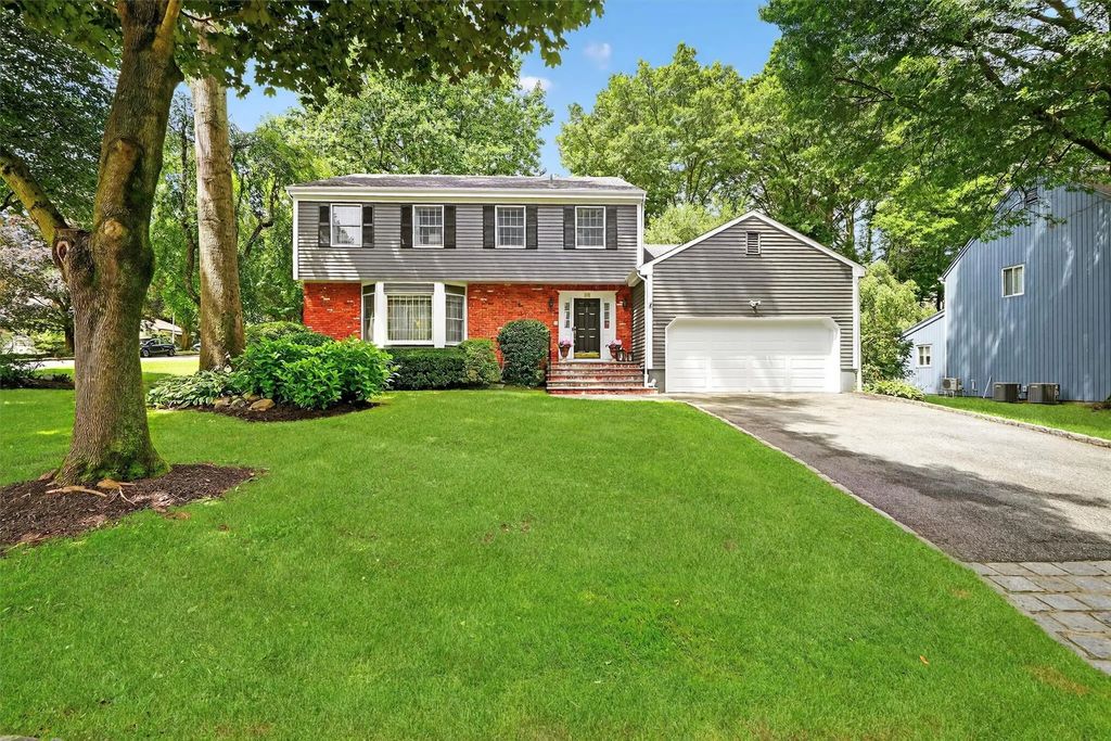 38 Middale Road, White Plains