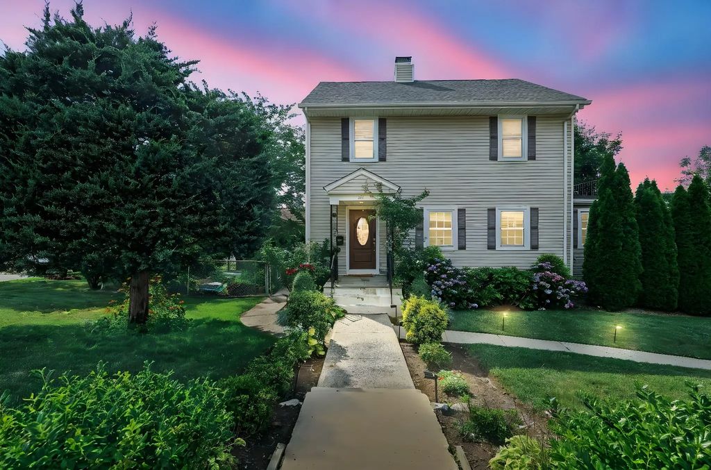 27 S Goodwin Avenue, Elmsford