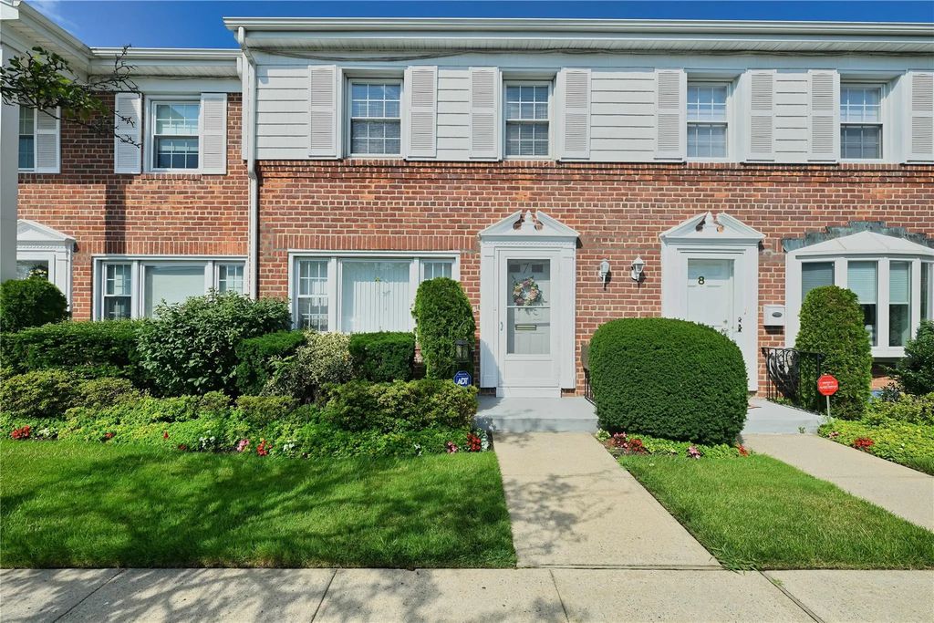 281 Wheeler Avenue 7, Valley Stream