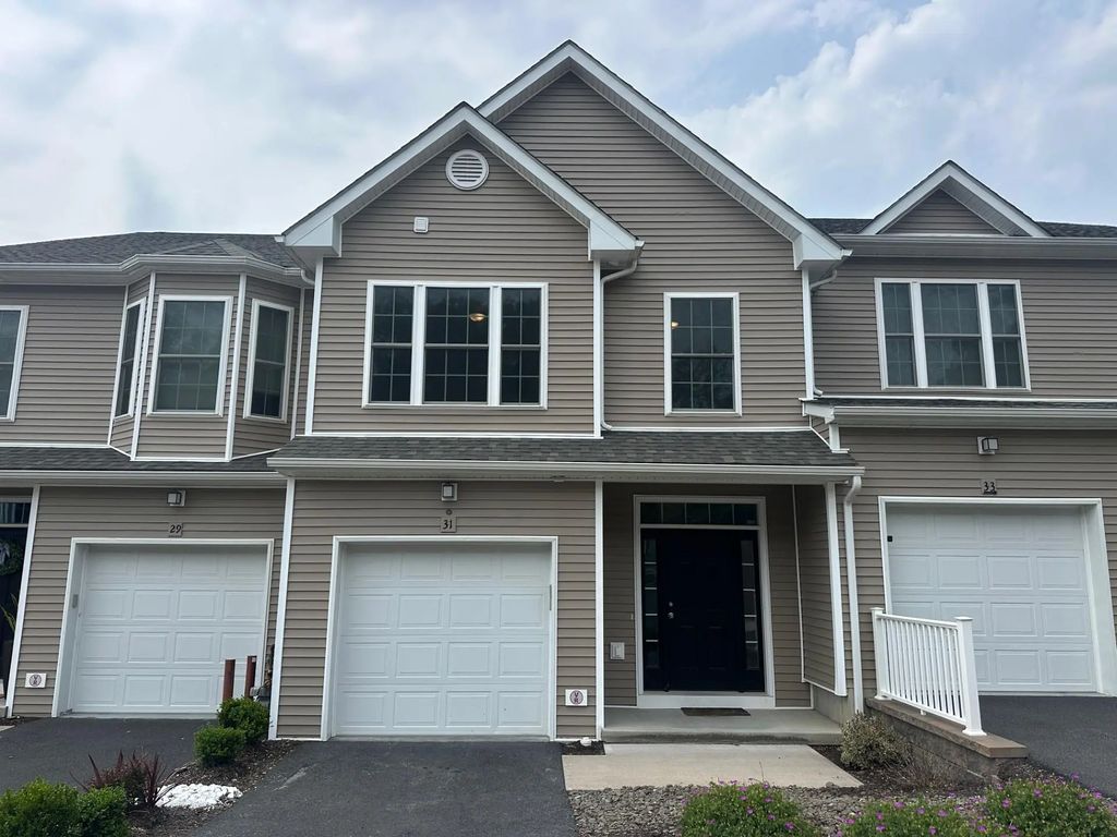 31 Pinto Road W, Middletown