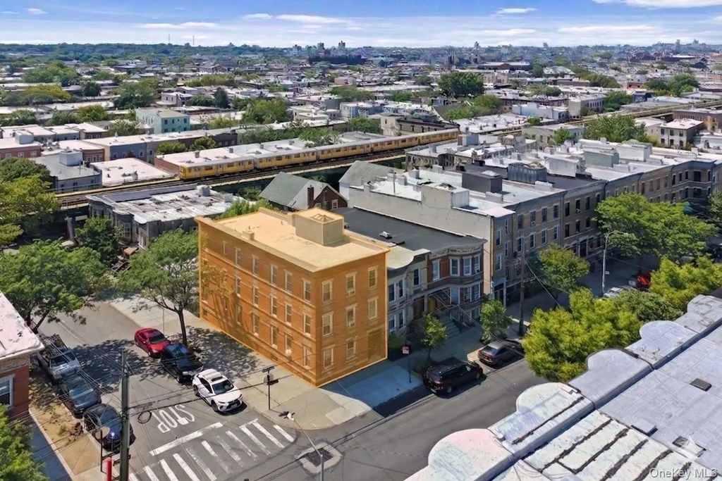 6046 Putnam Avenue, Ridgewood