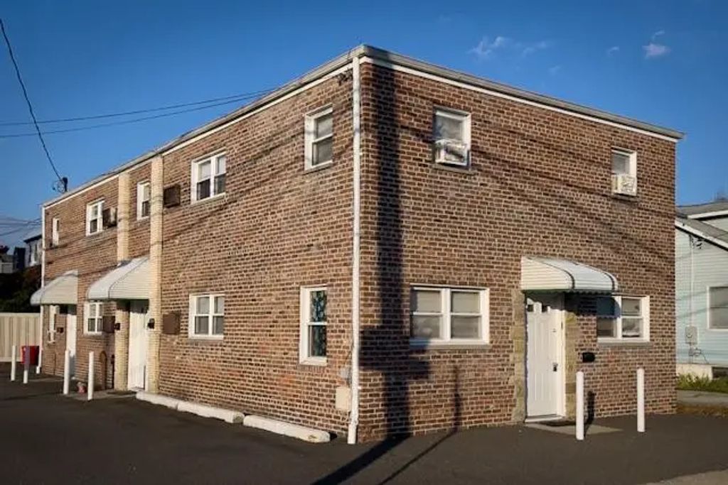 679 Hilda Street 49a, East Meadow