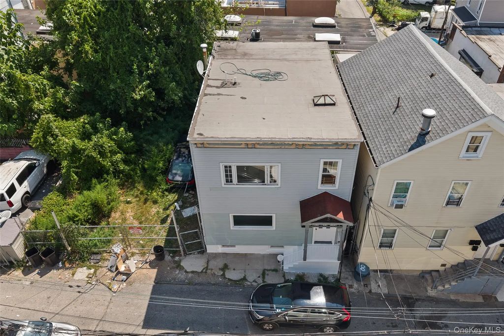 6 Stewart Place, Yonkers