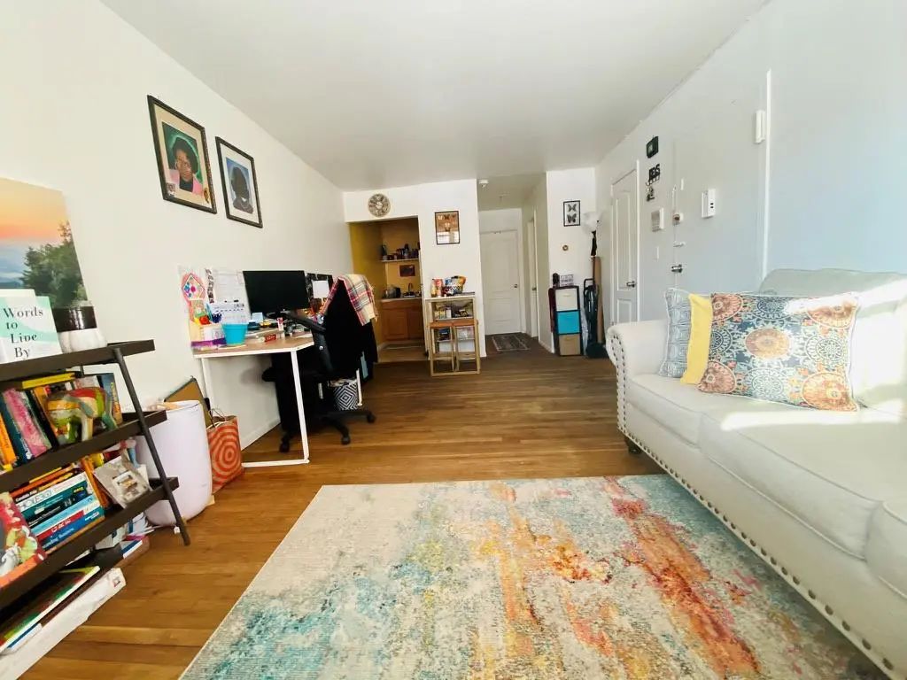 34 Columbus Avenue # B20, Spring Valley