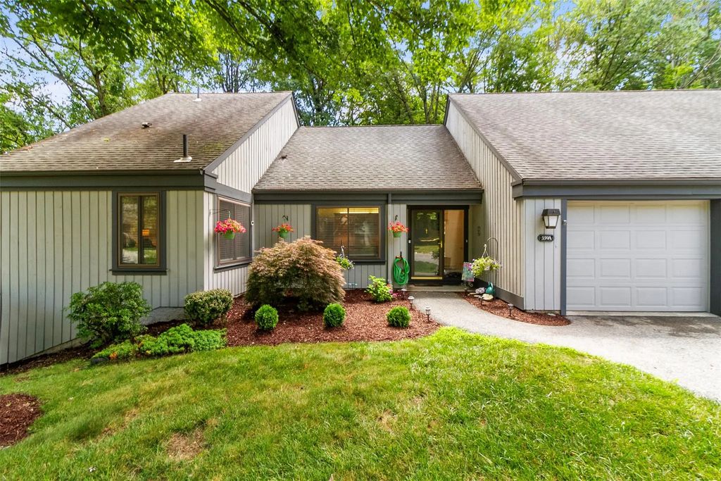 359 Heritage Hills # A, Somers