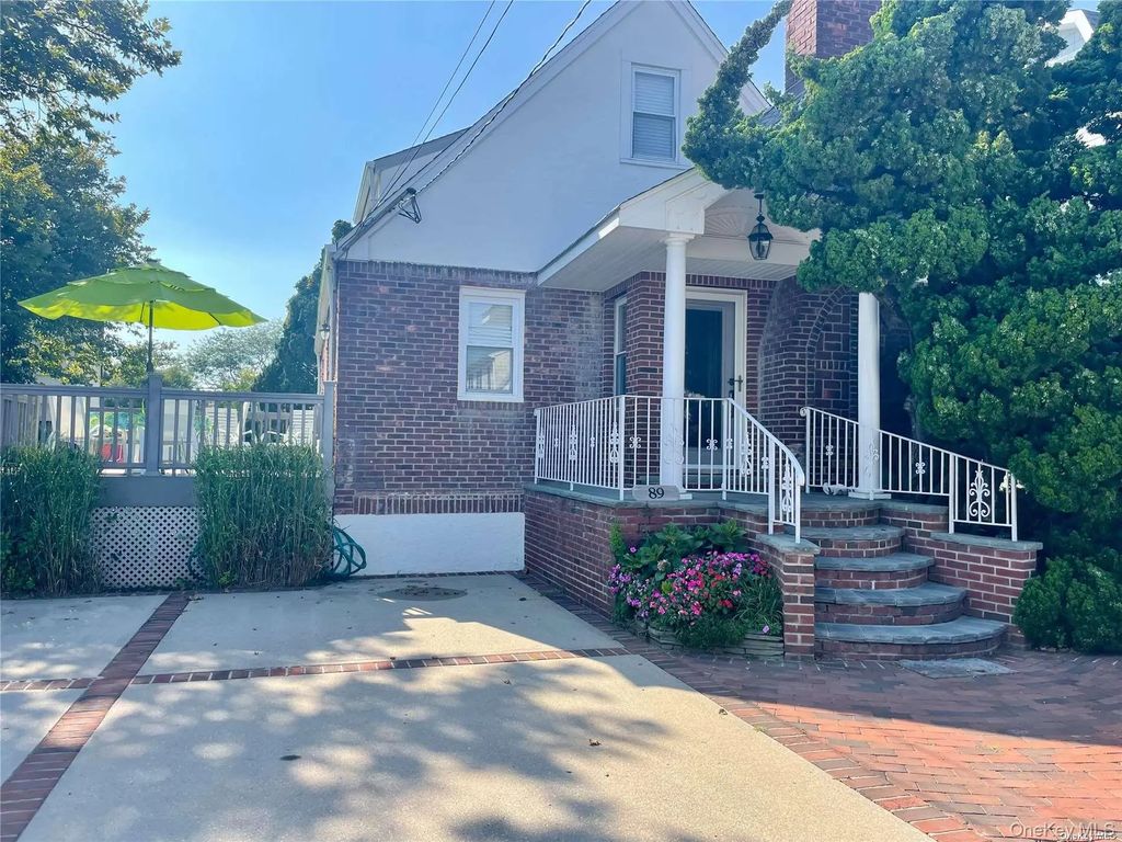 89 Lynbrook, Point Lookout
