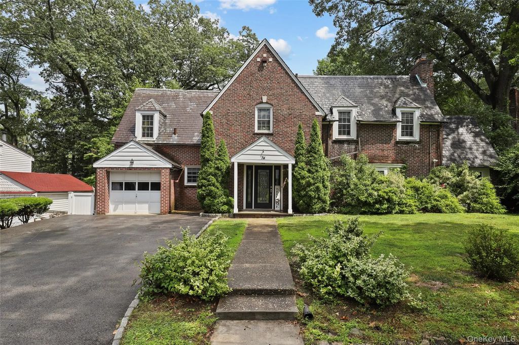 74 Chester Drive, Yonkers