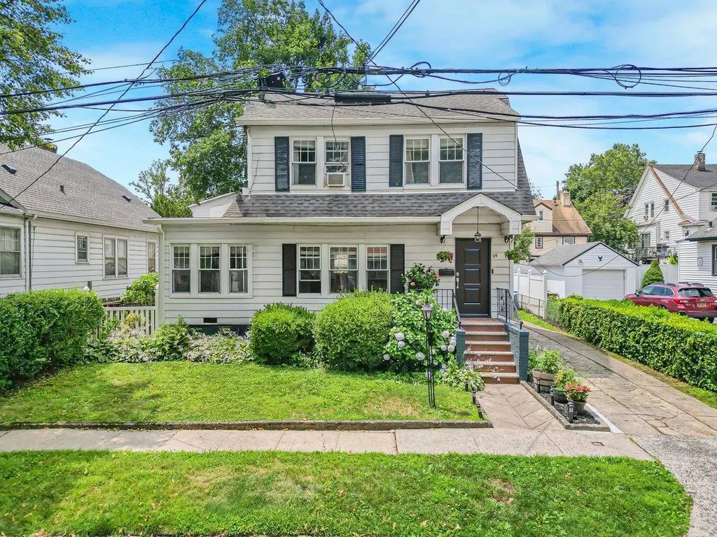 28 Clayton Place, Yonkers
