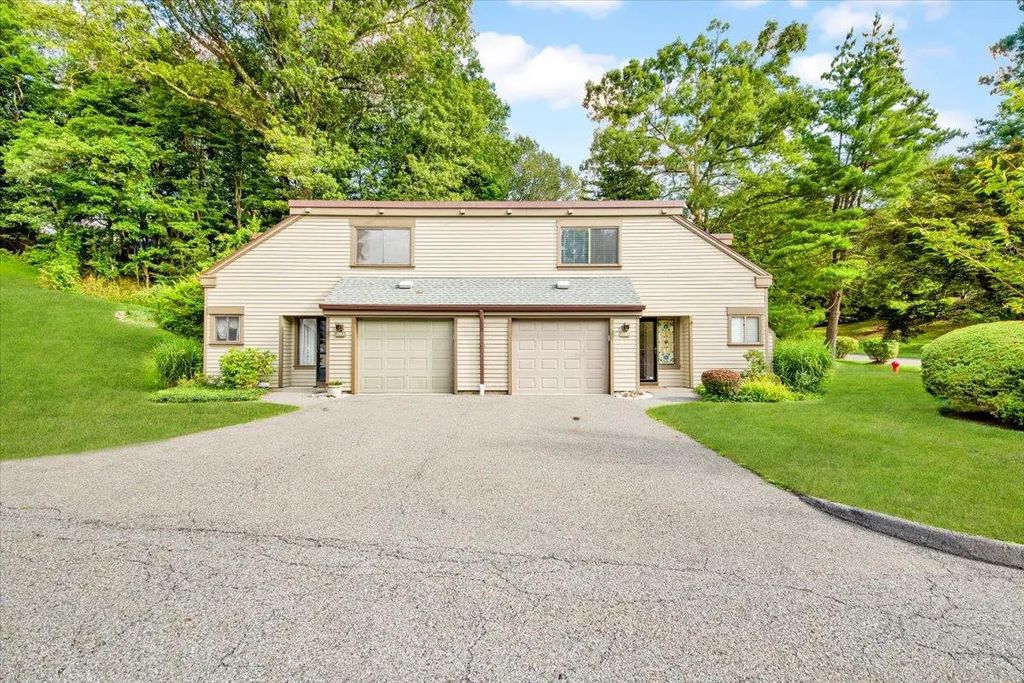 228 Heritage Hills # B, Somers