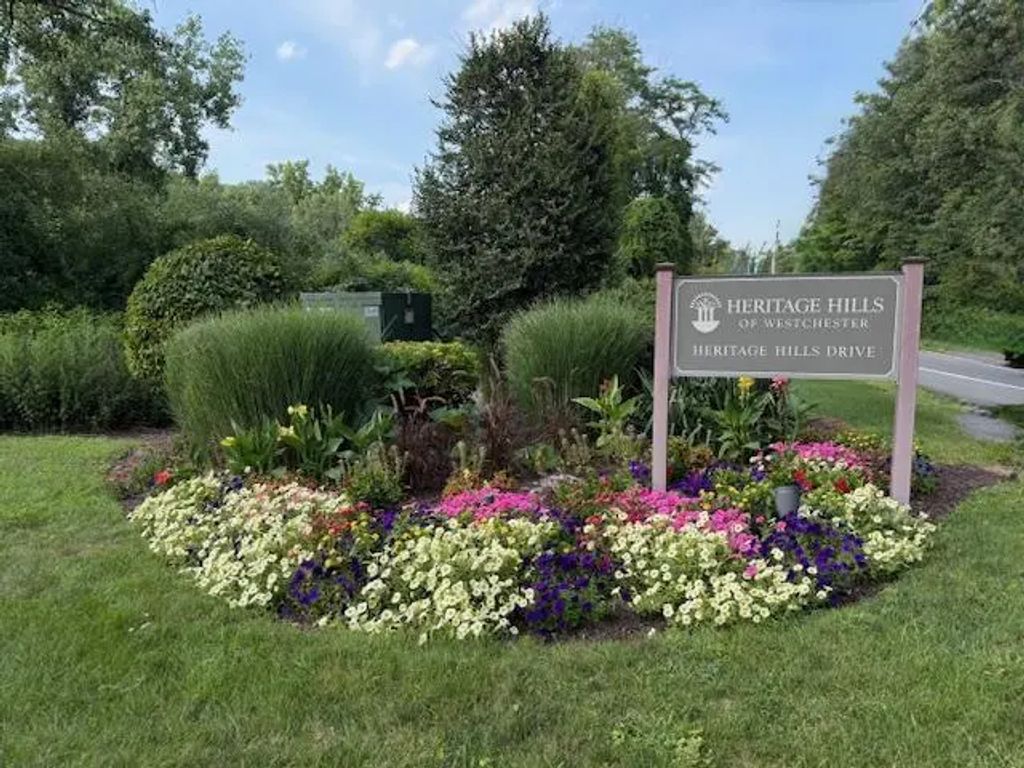 15 Heritage Hills # A, Somers