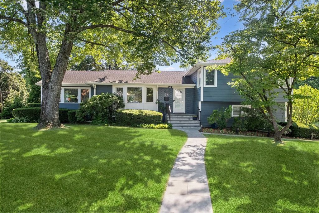 64 Richbell Road, White Plains