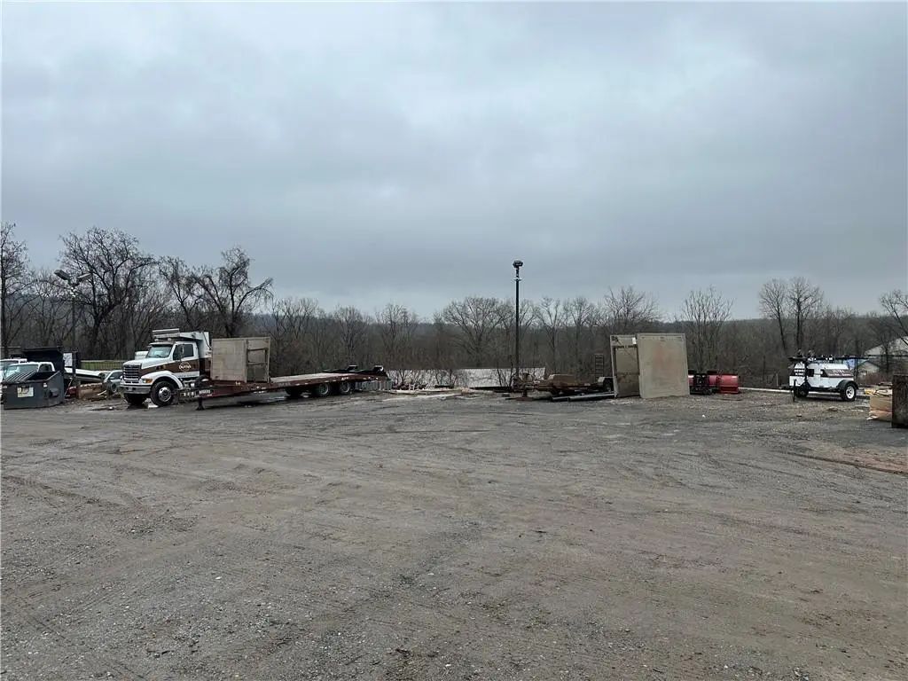 419 Western Highway # Container, Tappan