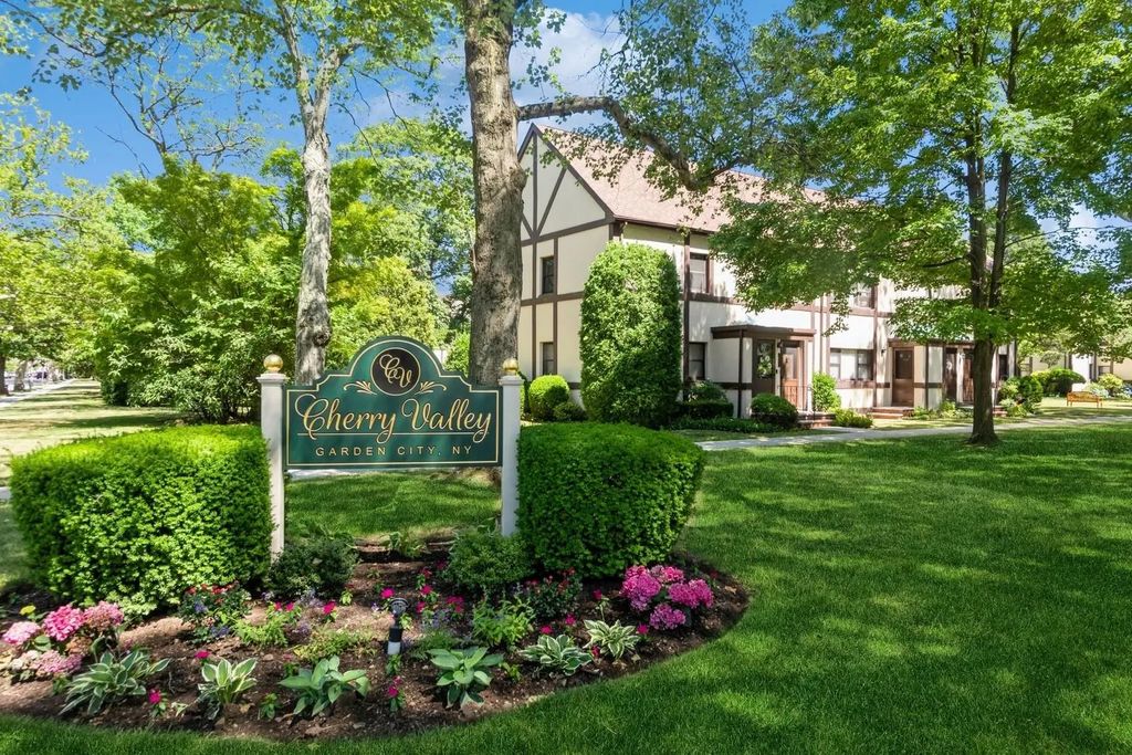 109 15th G 2, Garden City