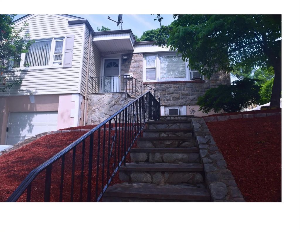 31 Norwood Road, Yonkers