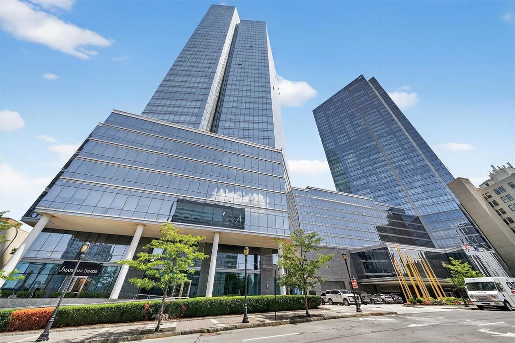 5 Renaissance Square # 15c, White Plains