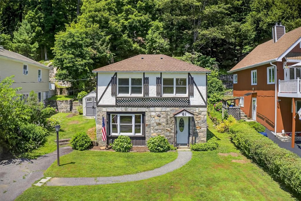 61 Ellen Avenue, Mahopac