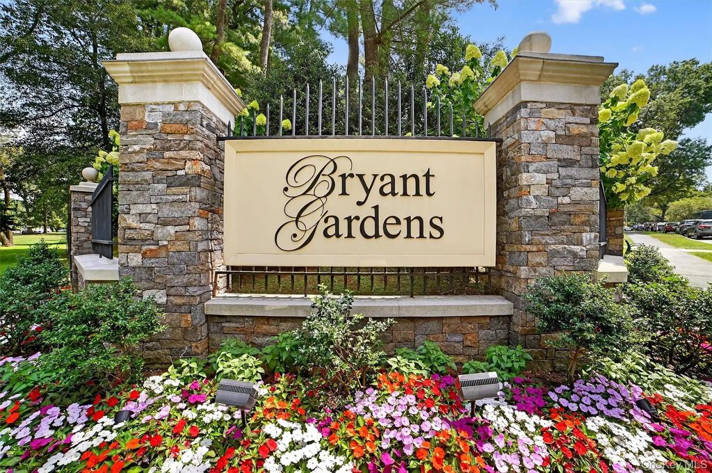 4 Bryant Crescent # 2n, White Plains