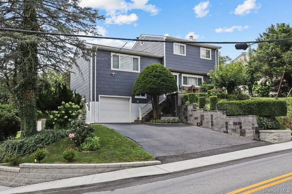 64 Juniper Hill Road, White Plains