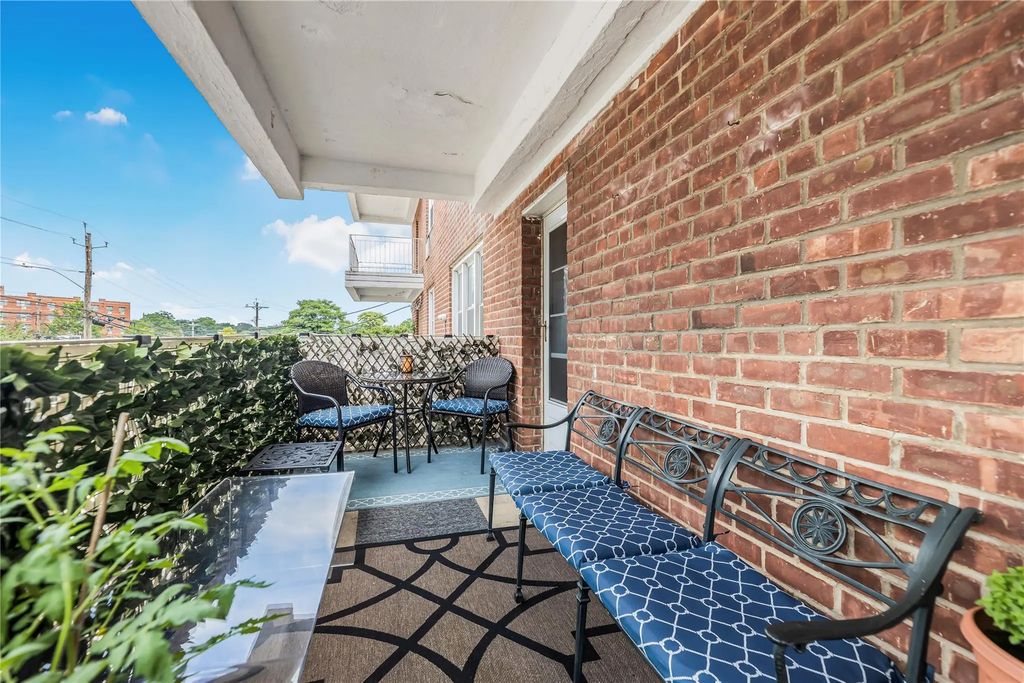 52 Yonkers Terrace # 2e, Yonkers