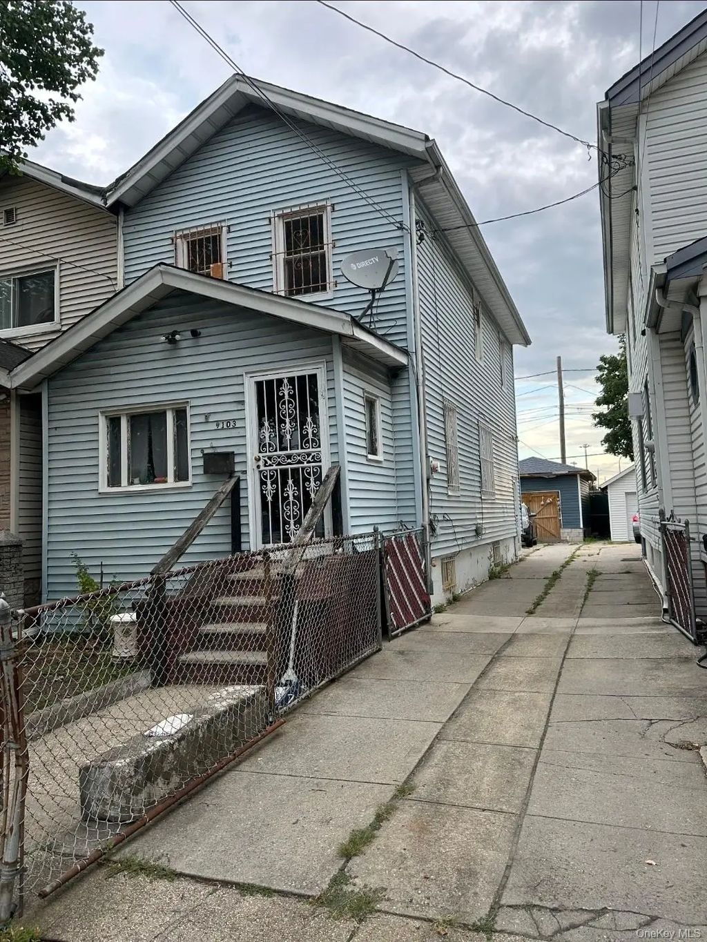 91-03 121st Street, Richmond Hill