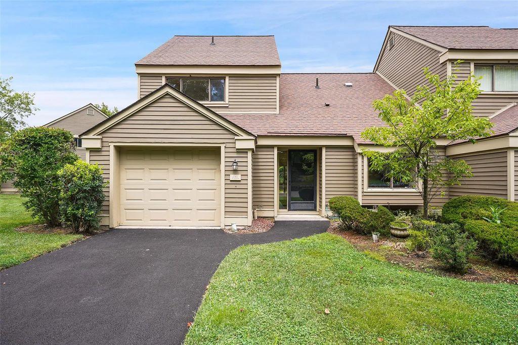 617 Heritage Hills Drive # A, Somers