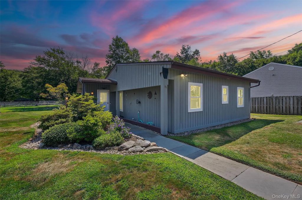 85 Lakeside Road, Mahopac