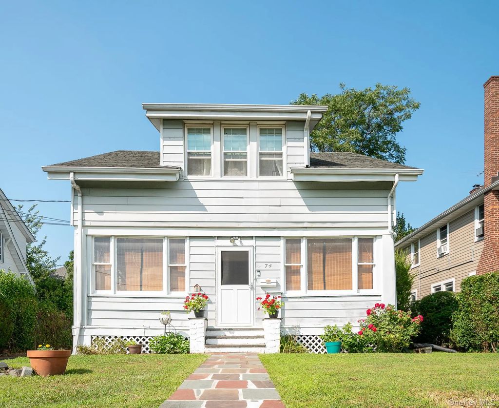 74 Mclean Avenue, White Plains