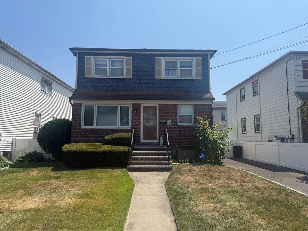 110 Evergreen Avenue, Lynbrook