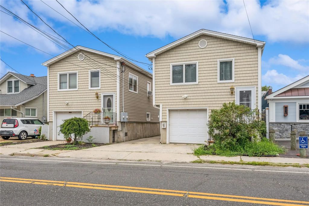347 Bayville Avenue, Bayville
