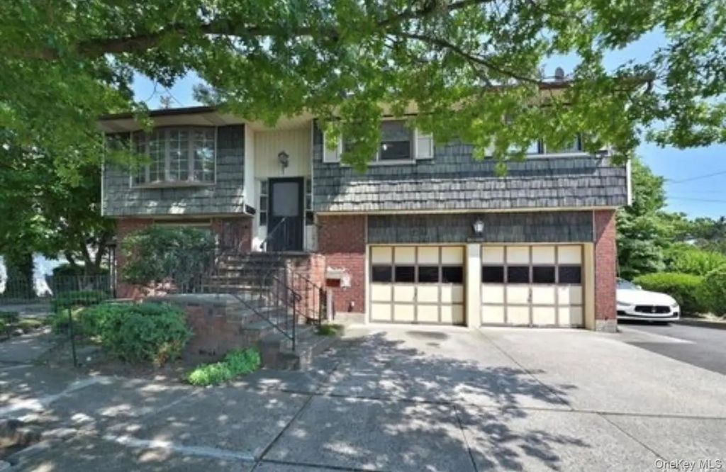 11 Edwards Place, Valley Stream