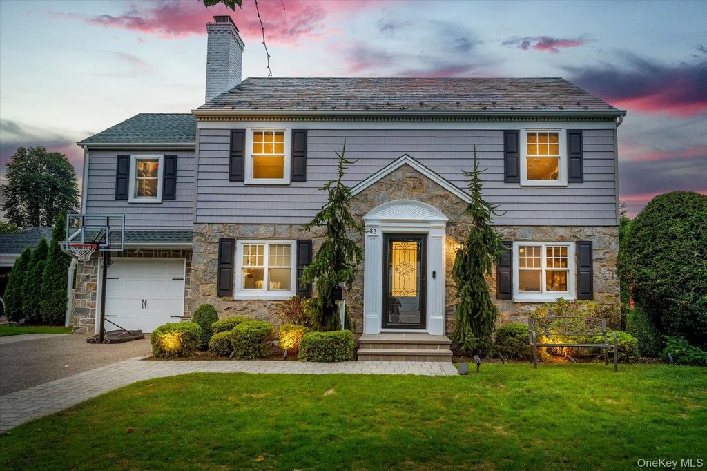 83 Kenwood Road, Garden City