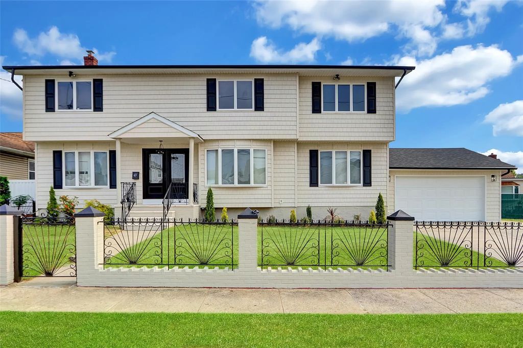 63 Cumberland Place, Valley Stream