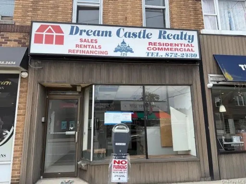 124 Rockaway Avenue, Valley Stream