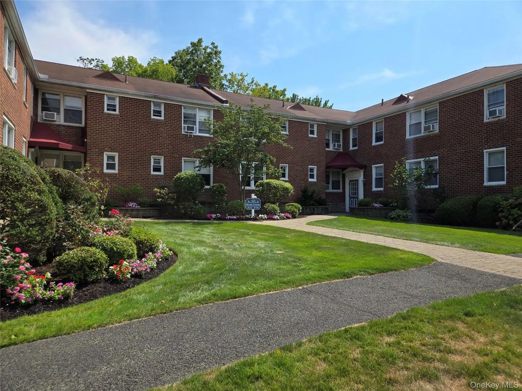 11 Bryant Crescent # 2i, White Plains