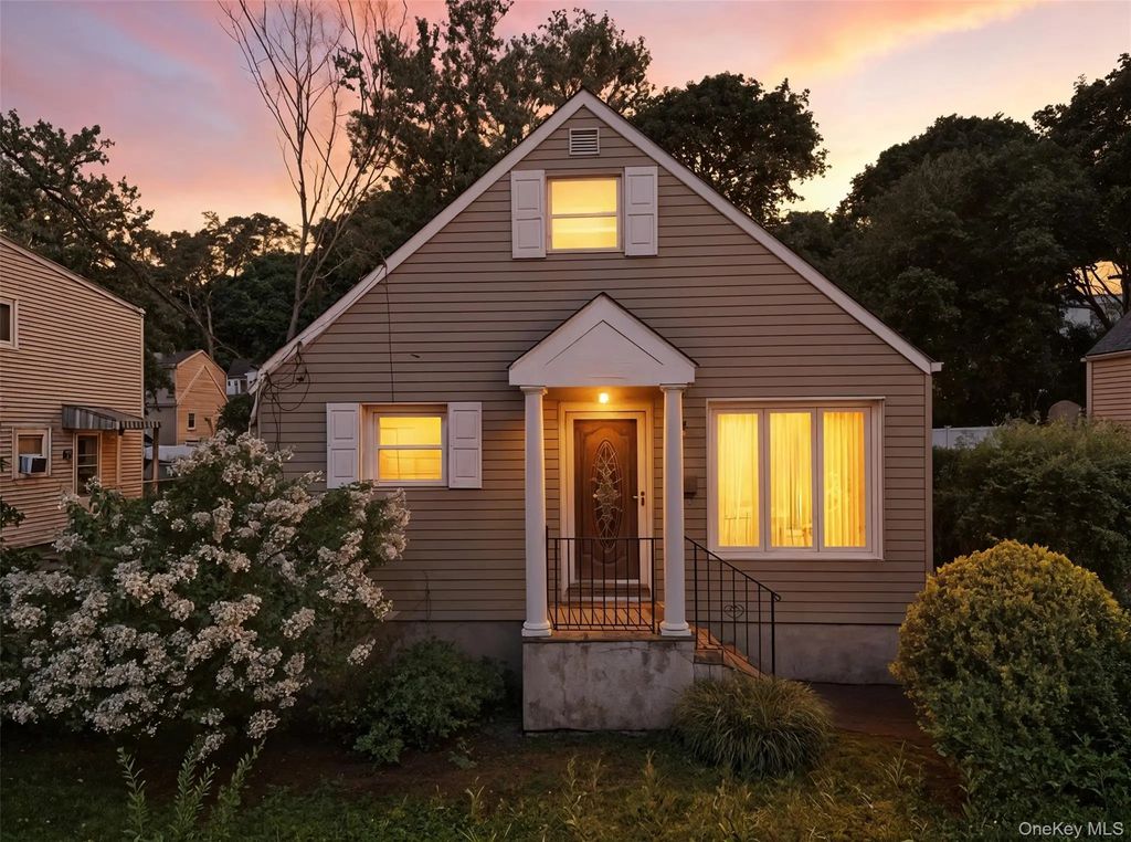 56 Independence Street, White Plains