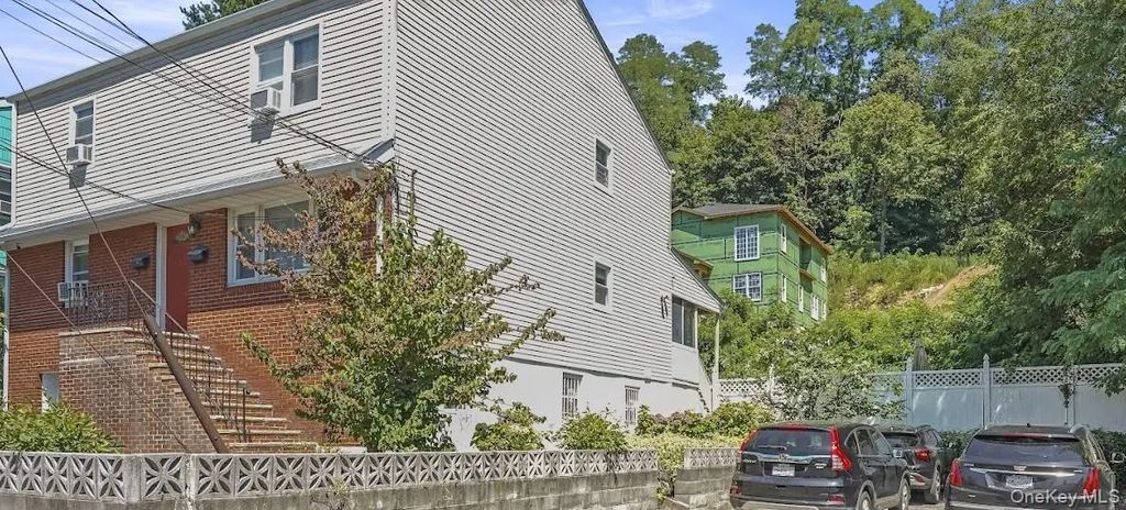 25 Montague Street, Yonkers