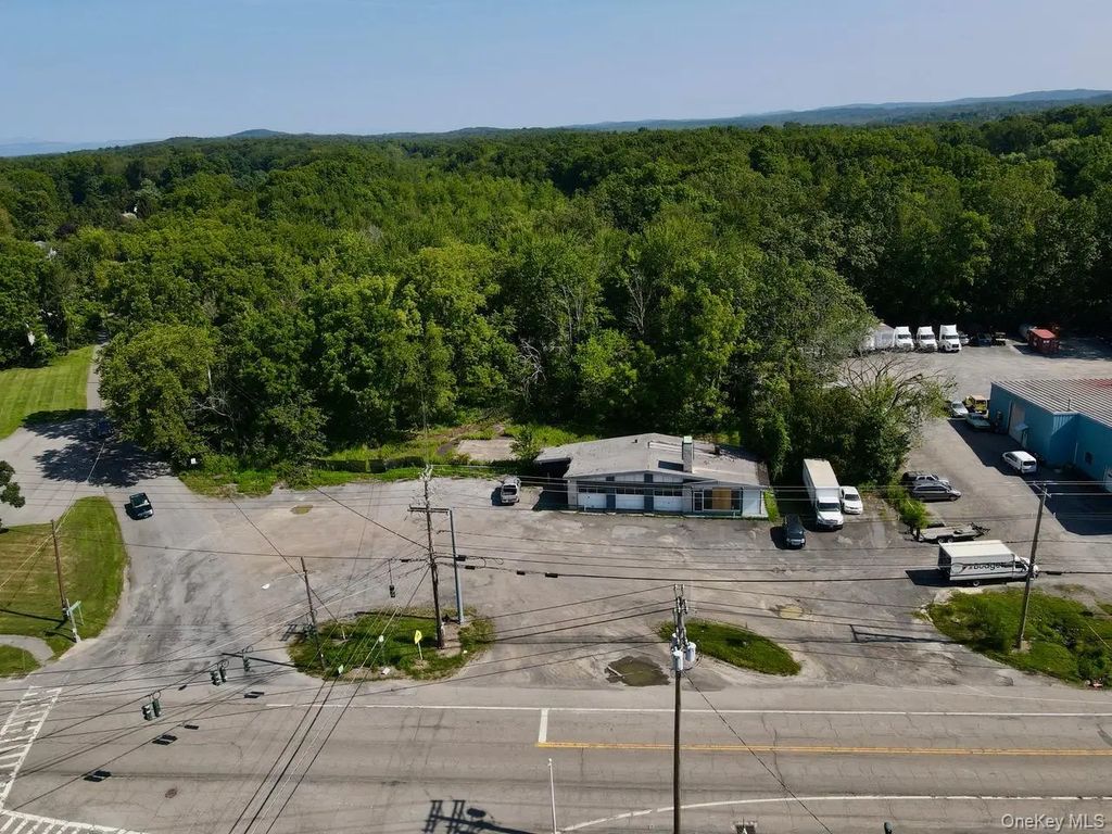 274 Route 17k, Newburgh