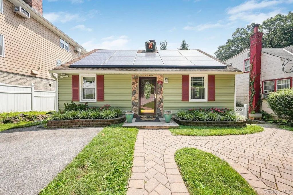 66 Lakeview Avenue, Yonkers
