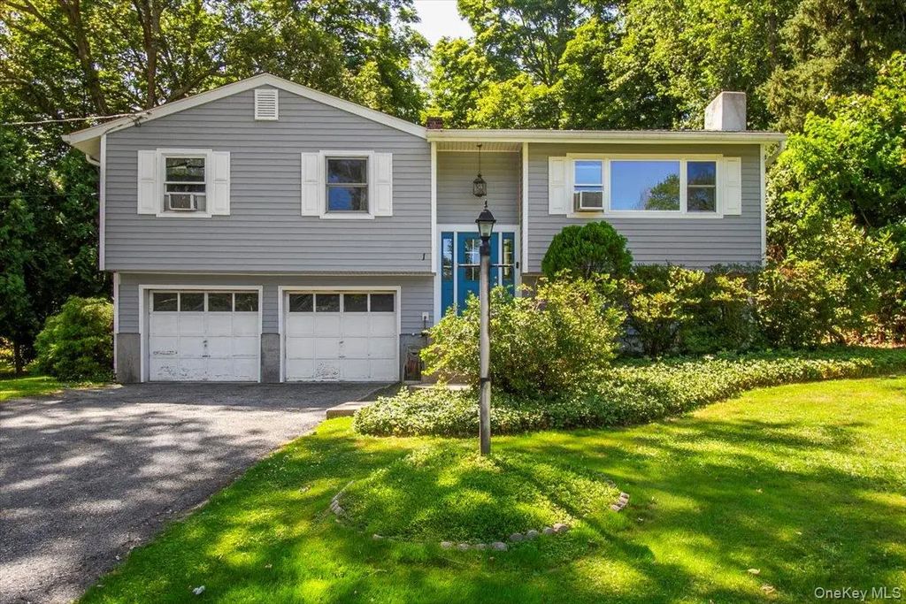 1 Emerald Lane, Mahopac