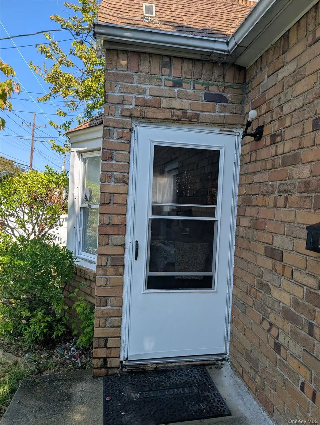 186 Westbury Boulevard, Hempstead
