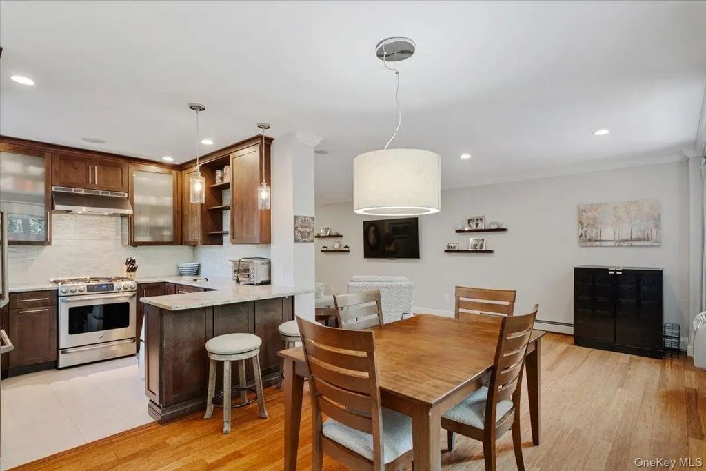 2 Old Mamaroneck Road # 3j, White Plains