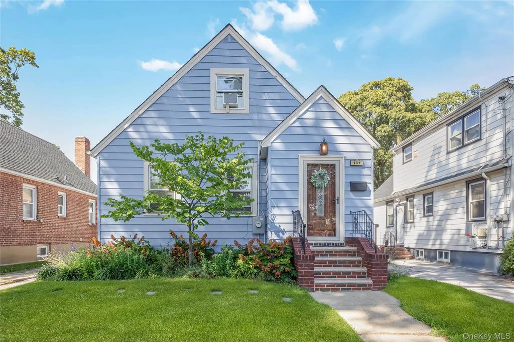 137 Beech Street, Valley Stream