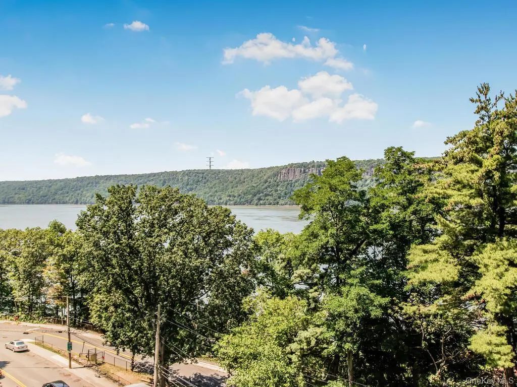 1020 Warburton Avenue # 8f, Yonkers