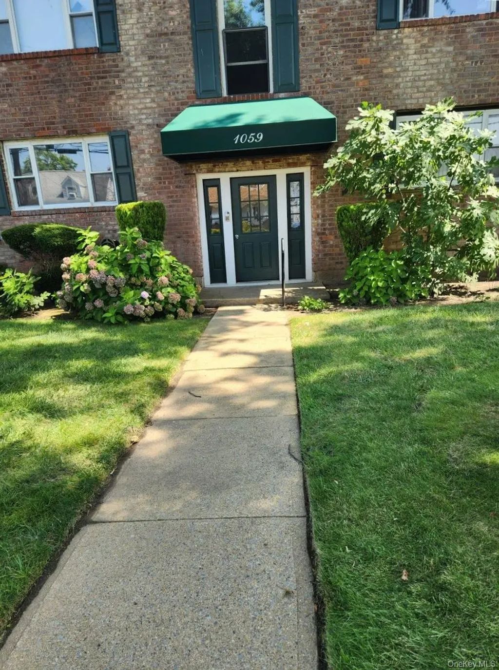1059 Rottkamp Street 1, Valley Stream