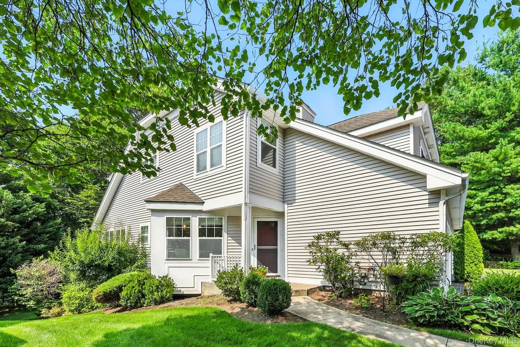 133 Winding Ridge Road, White Plains