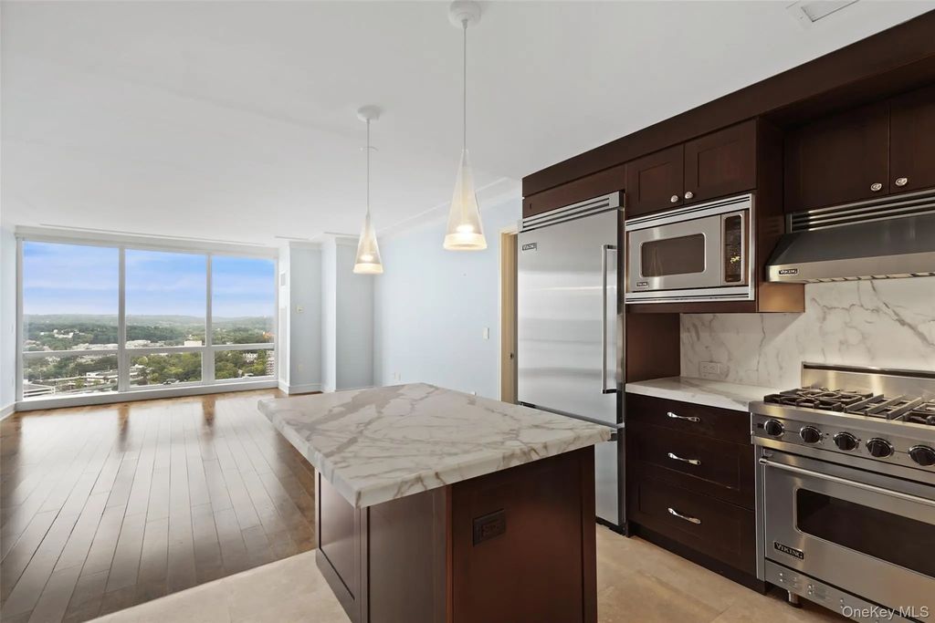 1 Renaissance Square # 25f, White Plains