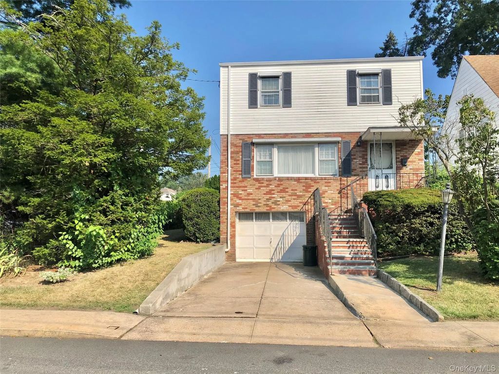 32 Minerva Drive, Yonkers